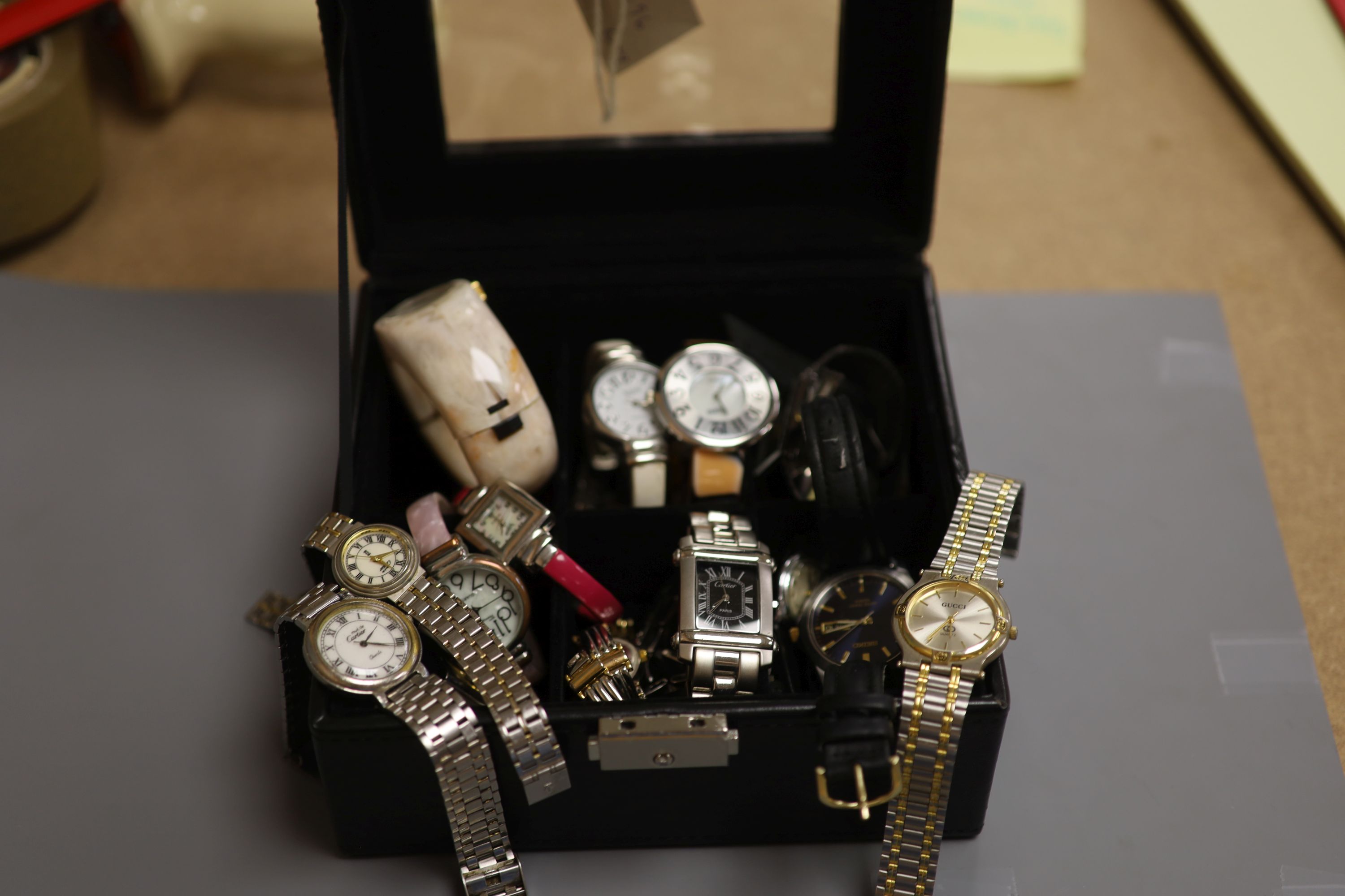 A collection of lady's and gentlemen's quartz and other wristwatches including Seiko.